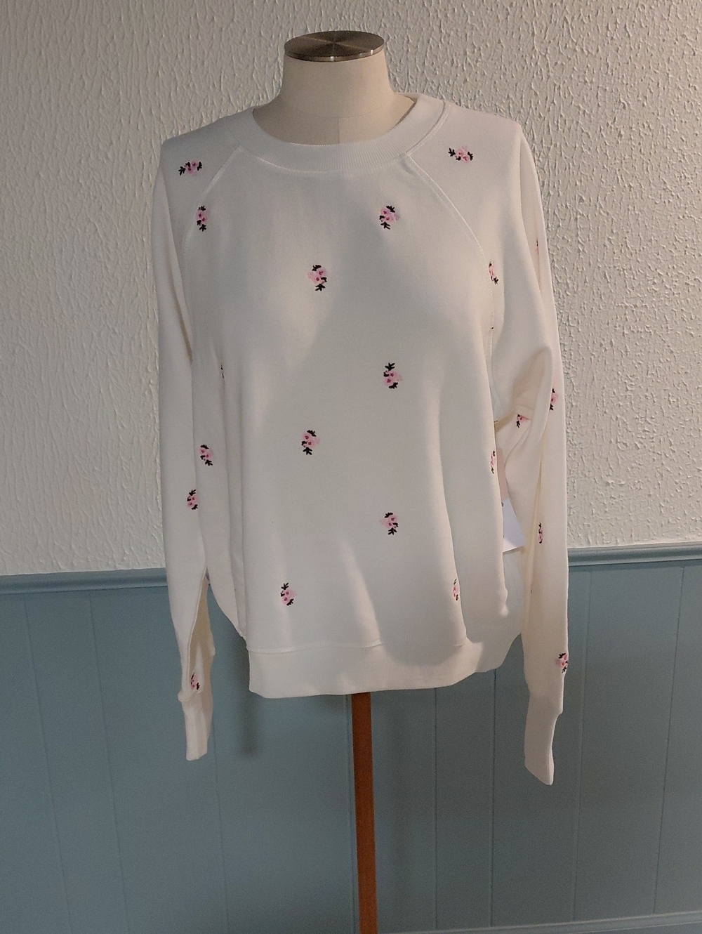 Spiritual Gangster Cream Crewneck Sweater with Pink Floral Embroidery
